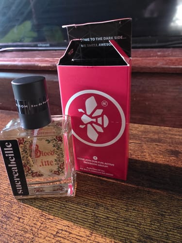 Customer photo review of Bloodline