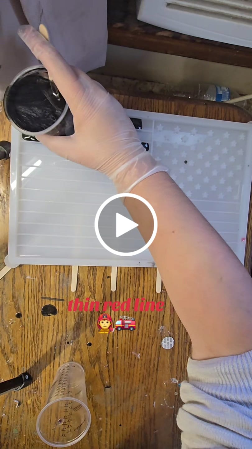 Customer video review of Small American Flag Mold - 16x10x0.5" - USA Flag Silicone Mold