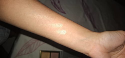 Customer photo review of PALETA DE ILUMINADORES | GOLDEN HOUR