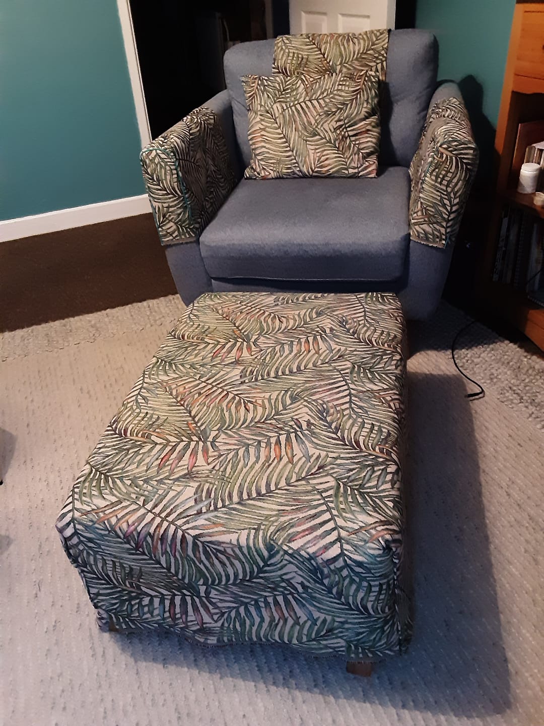 Customer photo review of Tropical Palm Leaves Tapestry Fabric