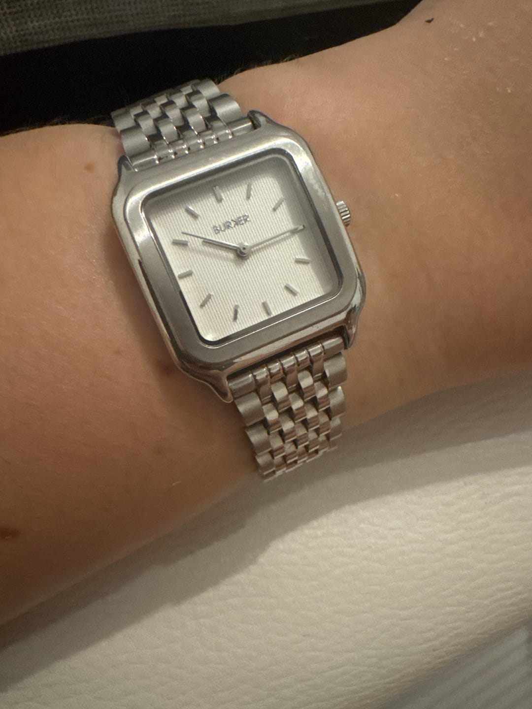 Customer photo review of Macy Silver White