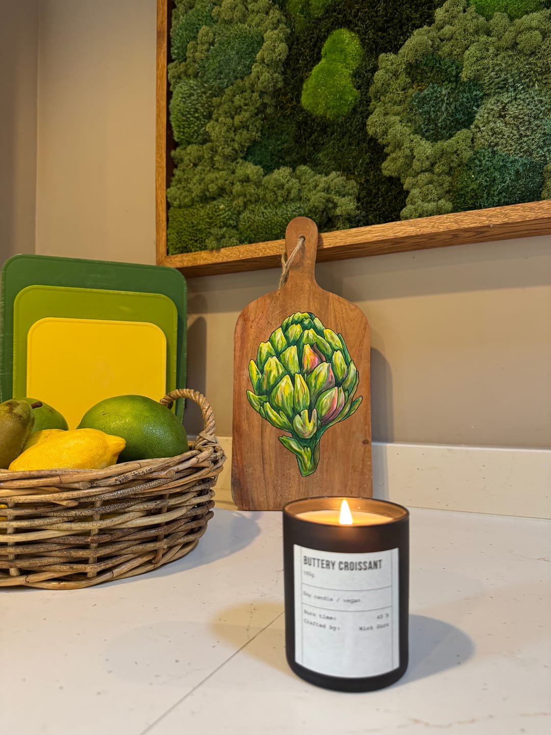 Customer photo review of Buttery Croissant Candle