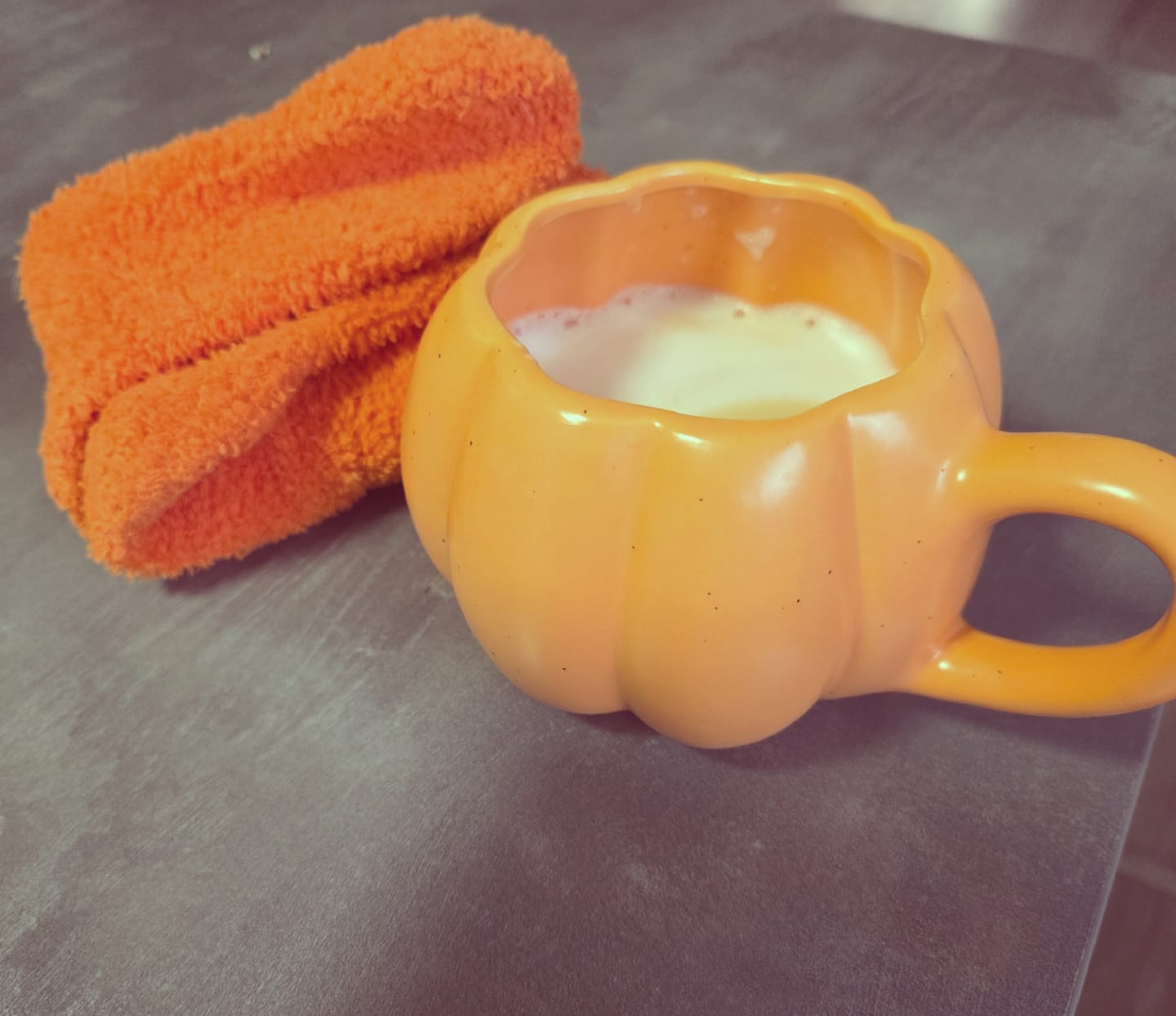 Customer photo review of Kürbis Tasse & Kuschelsocken – Herbstliches Geschenkset