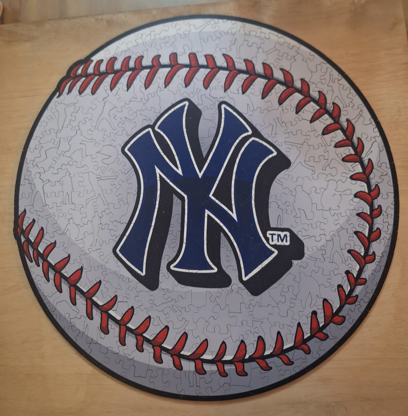 Customer photo review of New York Yankees™ - Rompecabezas de Madera