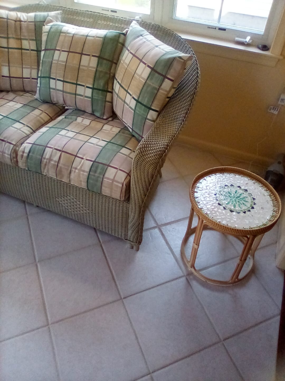 Customer photo review of Oasis Rattan Table