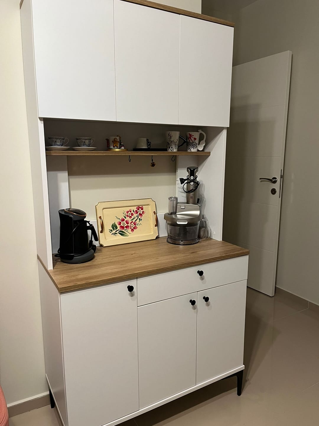 Customer photo review of Rani JE196 Çok Amaçlı Dolap 6 Kapaklı 1 Çekmeceli Kiler Mutfak Dolabı Sepet Ceviz - Beyaz