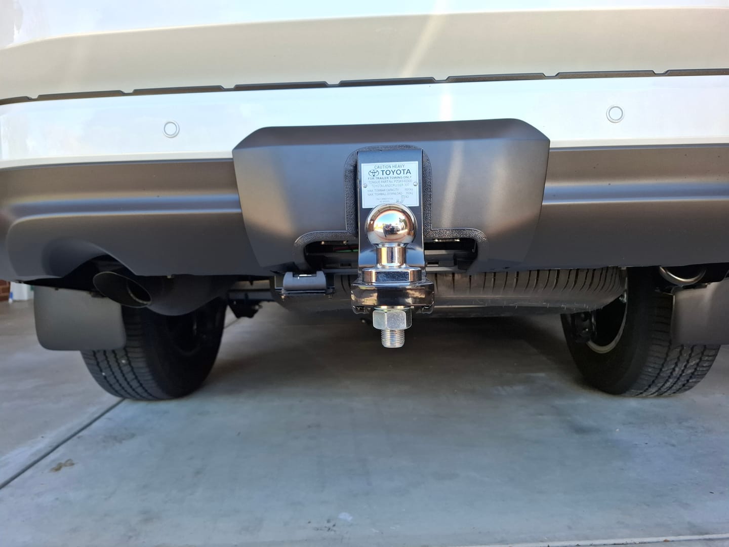 Customer photo review of Tow Bar Cover Cut Out Service for 300 Series LandCruisers