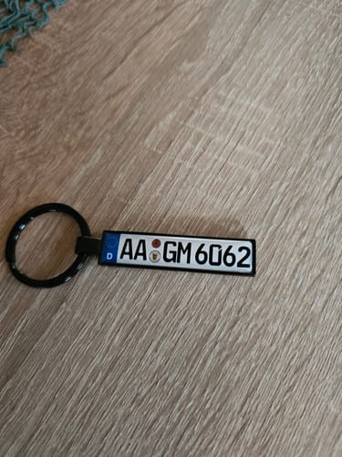 Customer photo review of Kennzeichen Schlüsselanhänger Mini Nummernschild Metall
