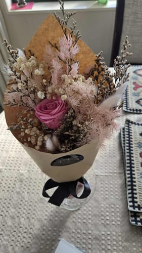 Customer photo review of Colour Pop Dried Flower Posy