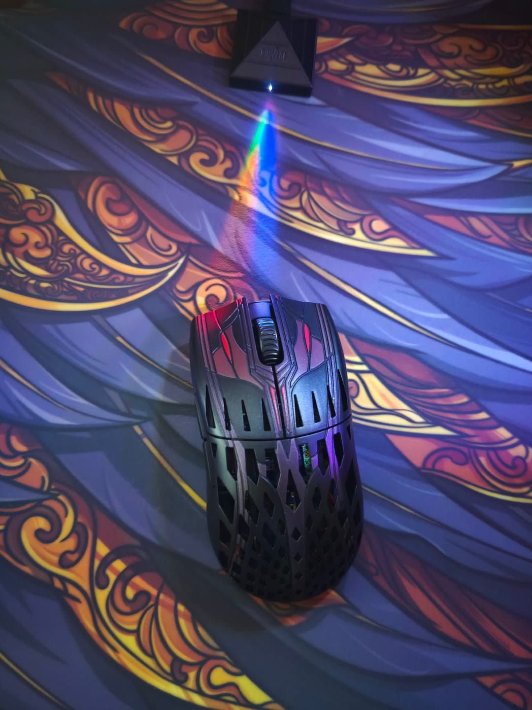 Customer photo review of Pwnage Trinity Karbon Fiber Wireless Mouse