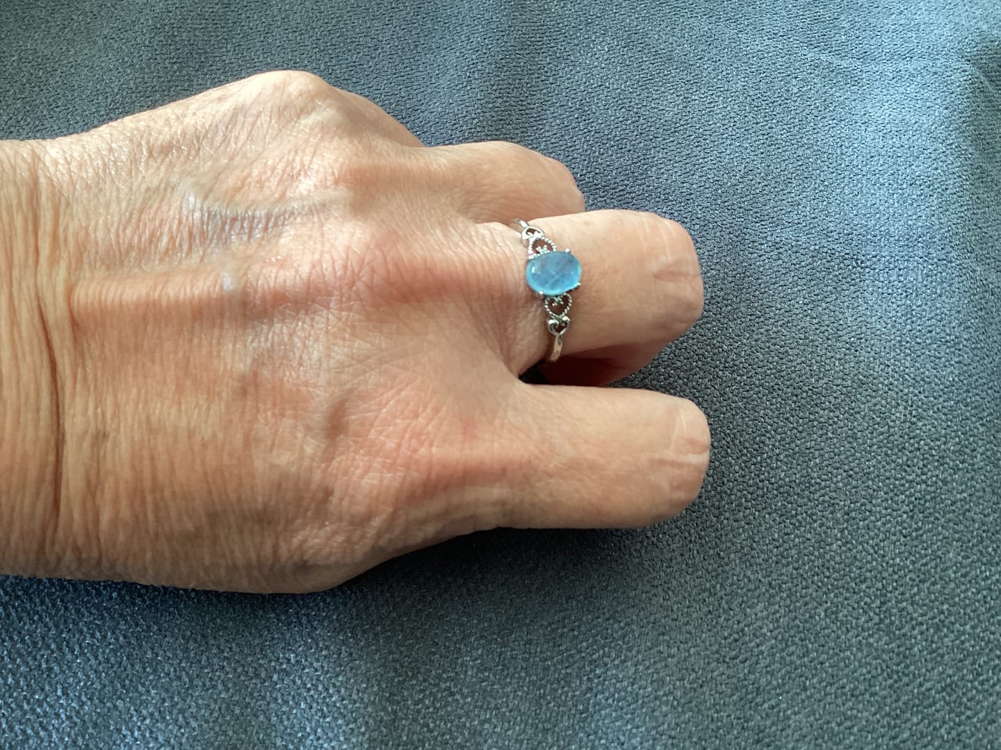 Customer photo review of Bague Ajustable "Cristal de Mer" en Aigue-Marine