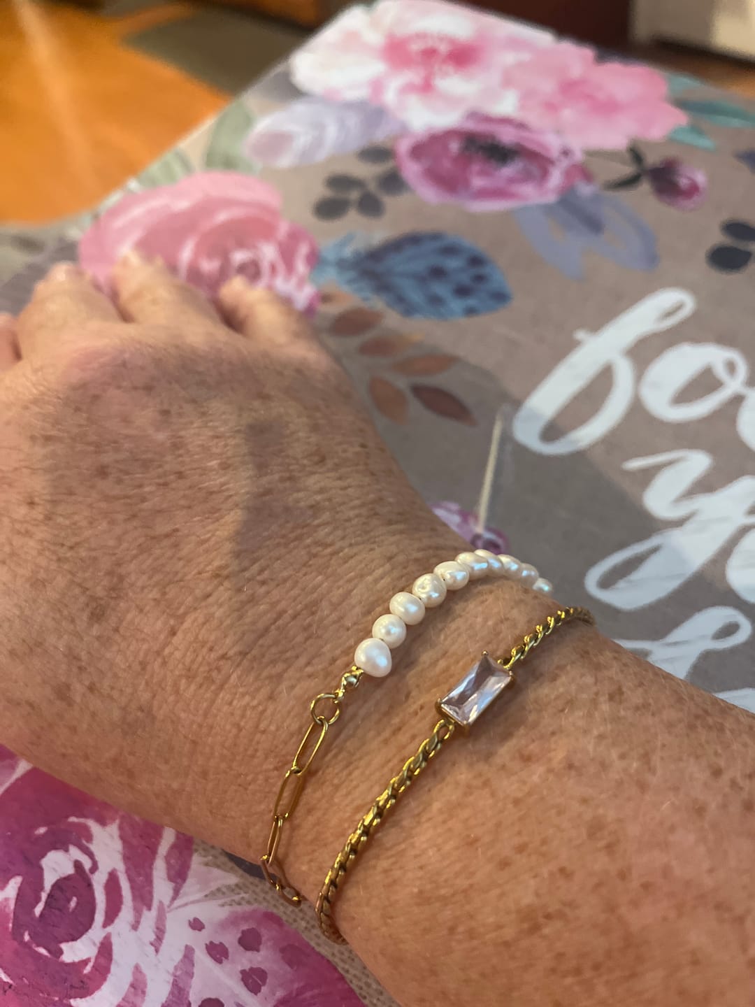 Customer photo review of Rhoni® 14K Gold Paper Clip Pearl Bracelet (Bundle)