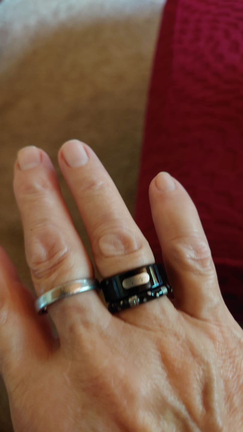 Customer photo review of FITAOS R08 Blood Glucose ECG/EKG Blood Pressure Monitoring AI Health Analysis Smart Ring