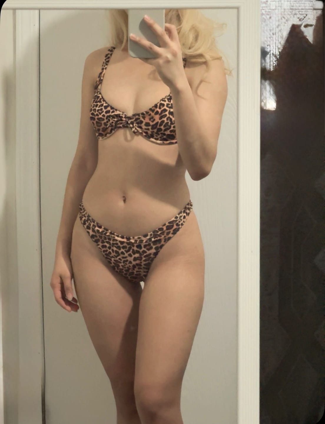 Customer photo review of Seamolly Leopard Picot Trim Bowknot Decor Underwire High Leg Bikini Set