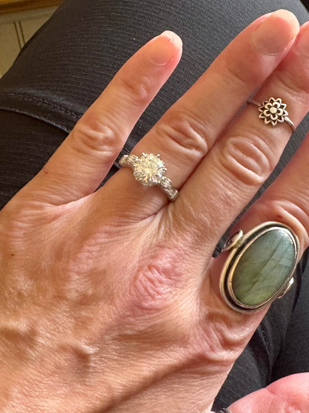 Customer photo review of S925 Moissanite 1.0~2.0 Carat Engagement Ring Promise Ring For Women