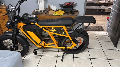 Customer photo review of Side Rack & Side Bag  - Not Sold Separately