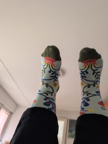 Customer photo review of Flower Motiv Socken