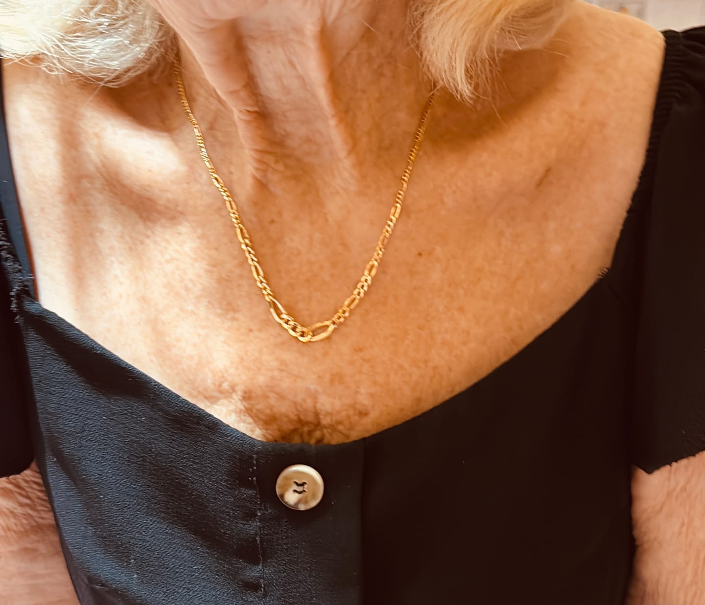 Customer photo review of Halskette Gelbgold 18k – Zanjir‑e Figaro Conic (Konische Figaro Kette)