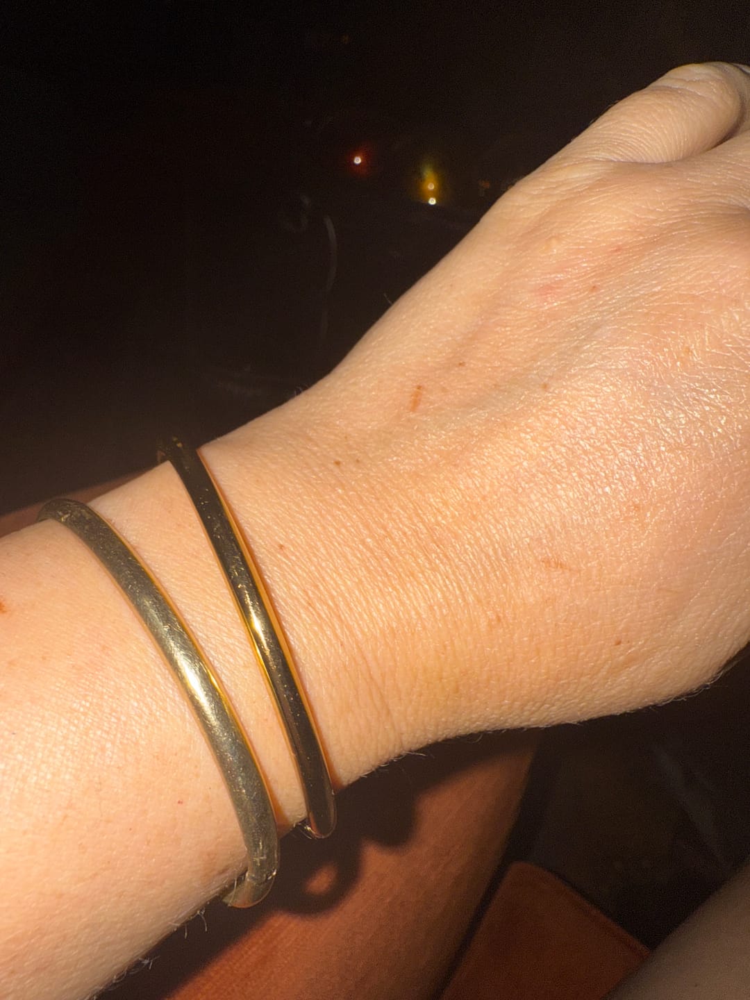 Customer photo review of Classic Oval Bangle