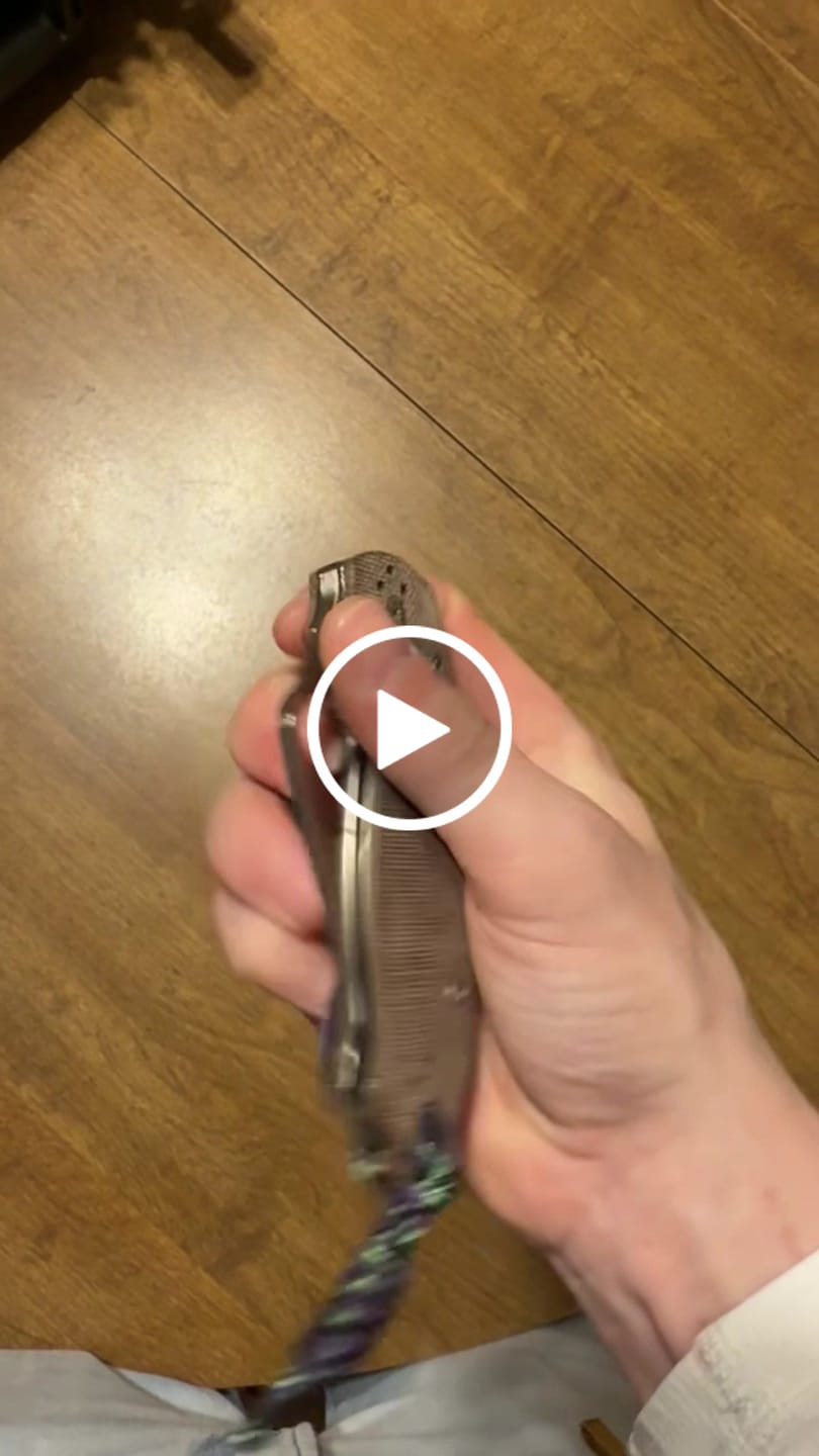 Customer video review of Para 3 CruWear & Micarta Compression Lock Folding Knife 2.95" CPM CruWear Satin Plain Blade, Brown Canvas Micarta Handles