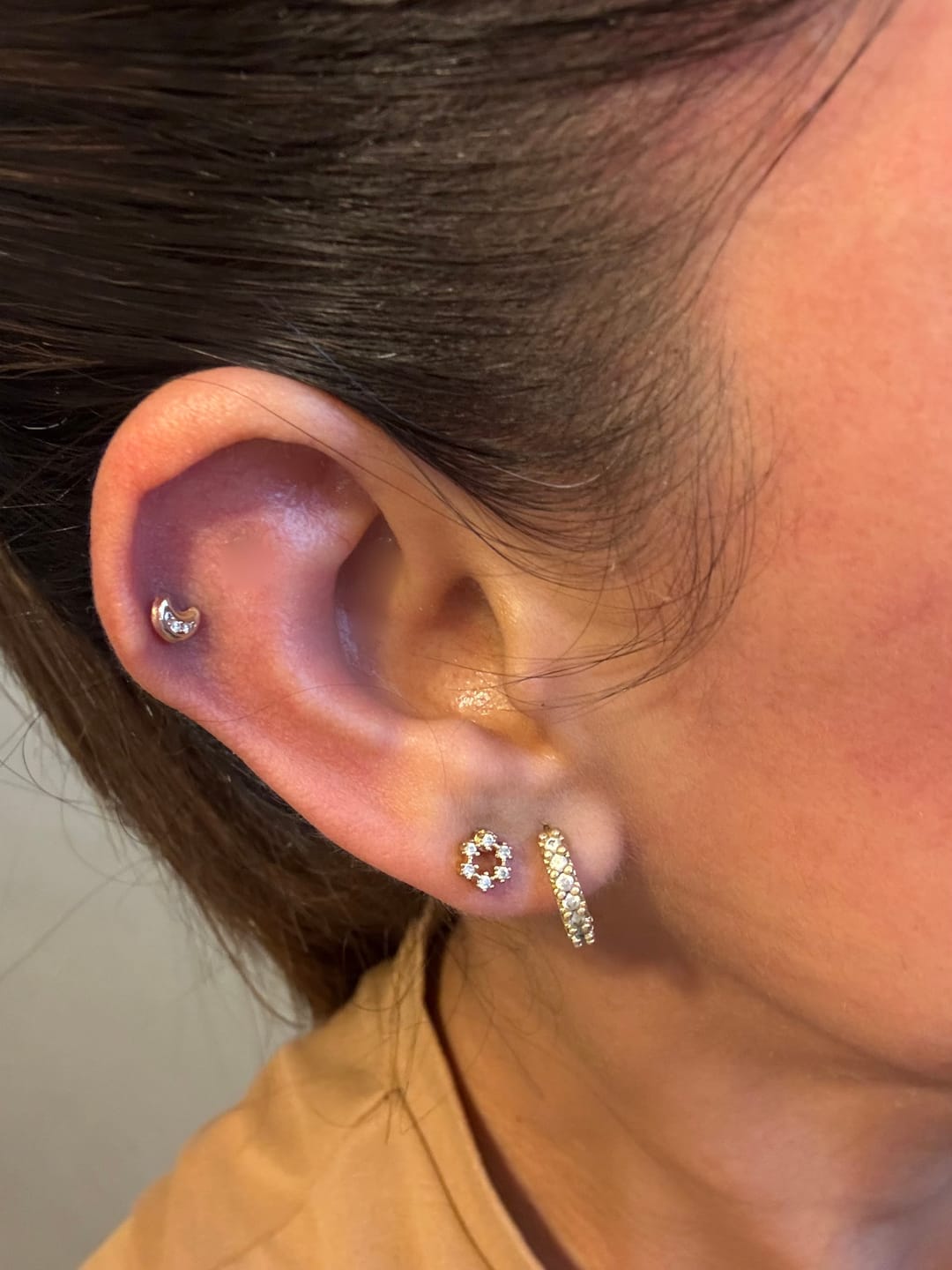 Customer photo review of 1- Broquel Oro 14k