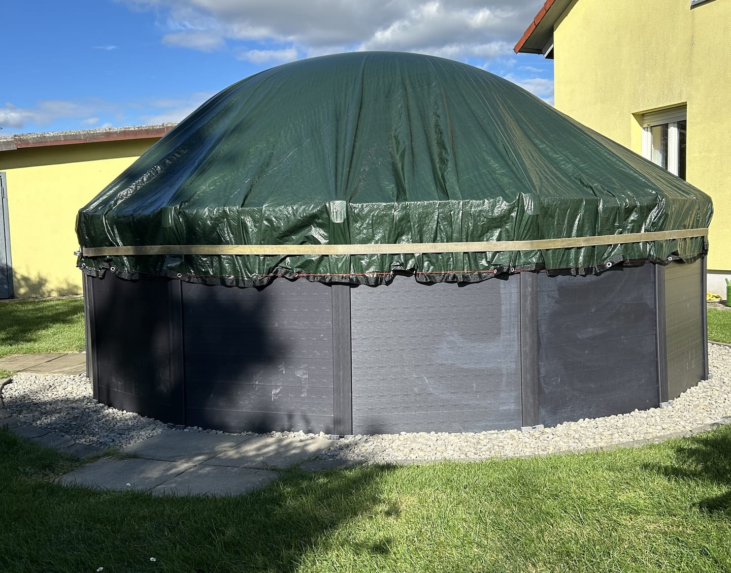 Customer photo review of Planenfux® Poolkissen XXL
