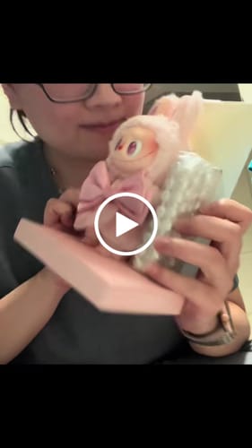 Customer video review of POPMART THE MONSTER MOKOKO Summer sun （Pre-sale）