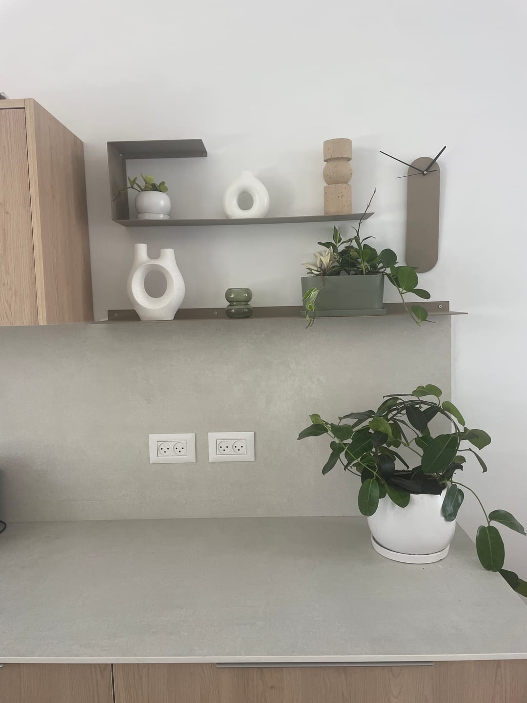 Customer photo review of מדף צף אלגנטי עשוי אלומיניום KAV