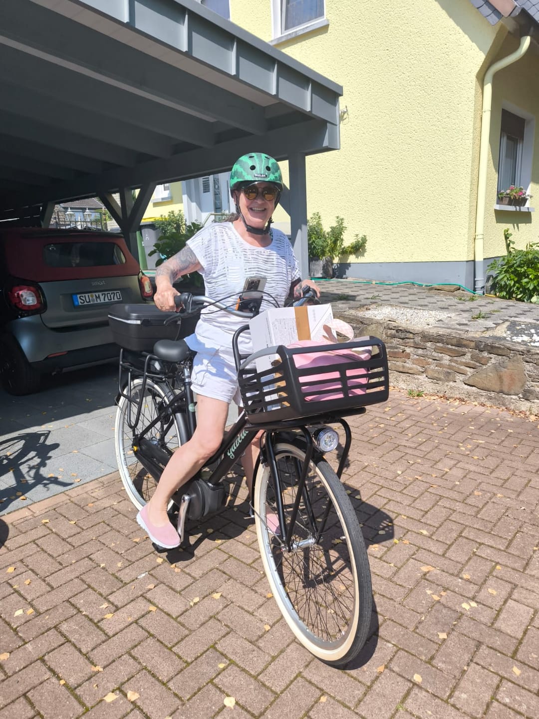 Customer photo review of Melon Bicycle Helmet Urban Active »Real Melon« (Matt)