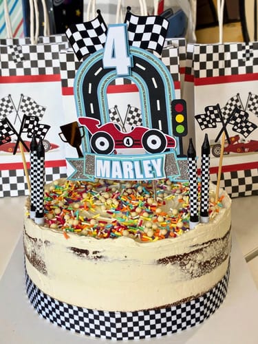 Customer photo review of funfetti cake