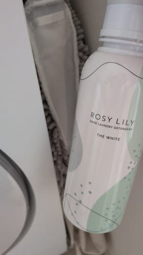 Customer photo review of 靴の洗濯機用洗剤 THE WHITE (無香料)