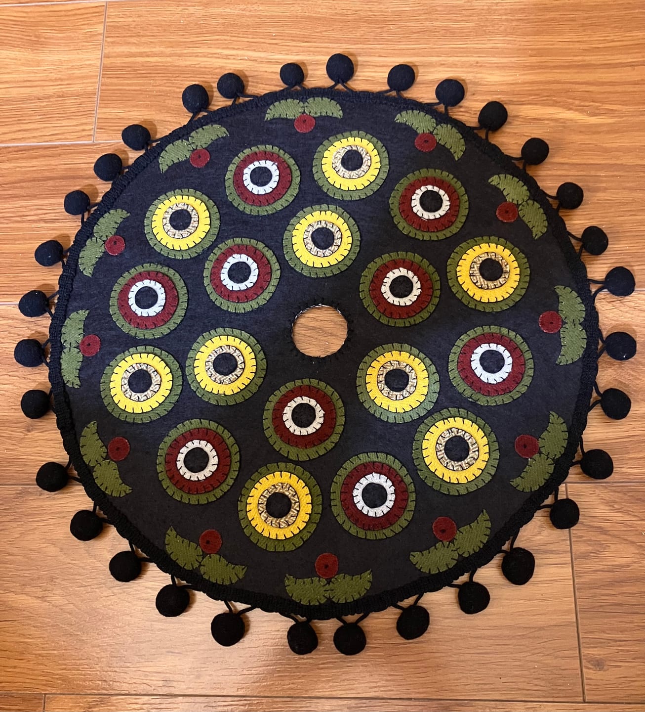 Customer photo review of Bonita Pom Pom  Fringe Trim (Sold by the Yard)