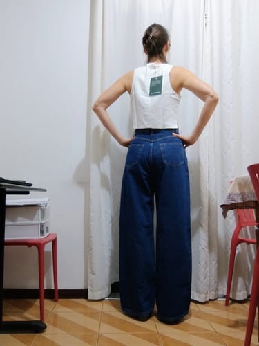 Gabriela S. review of Calça Jeans Wide Leg Buriti Azul Escuro image 1 out of 3