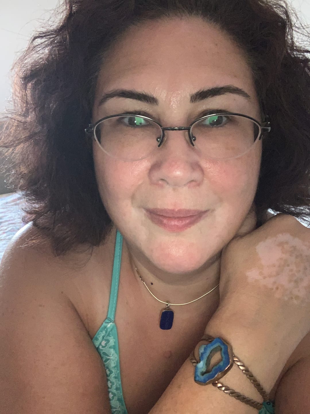 Customer photo review of El Yapımı Mavi Akik Druzy Bakır Bileklik