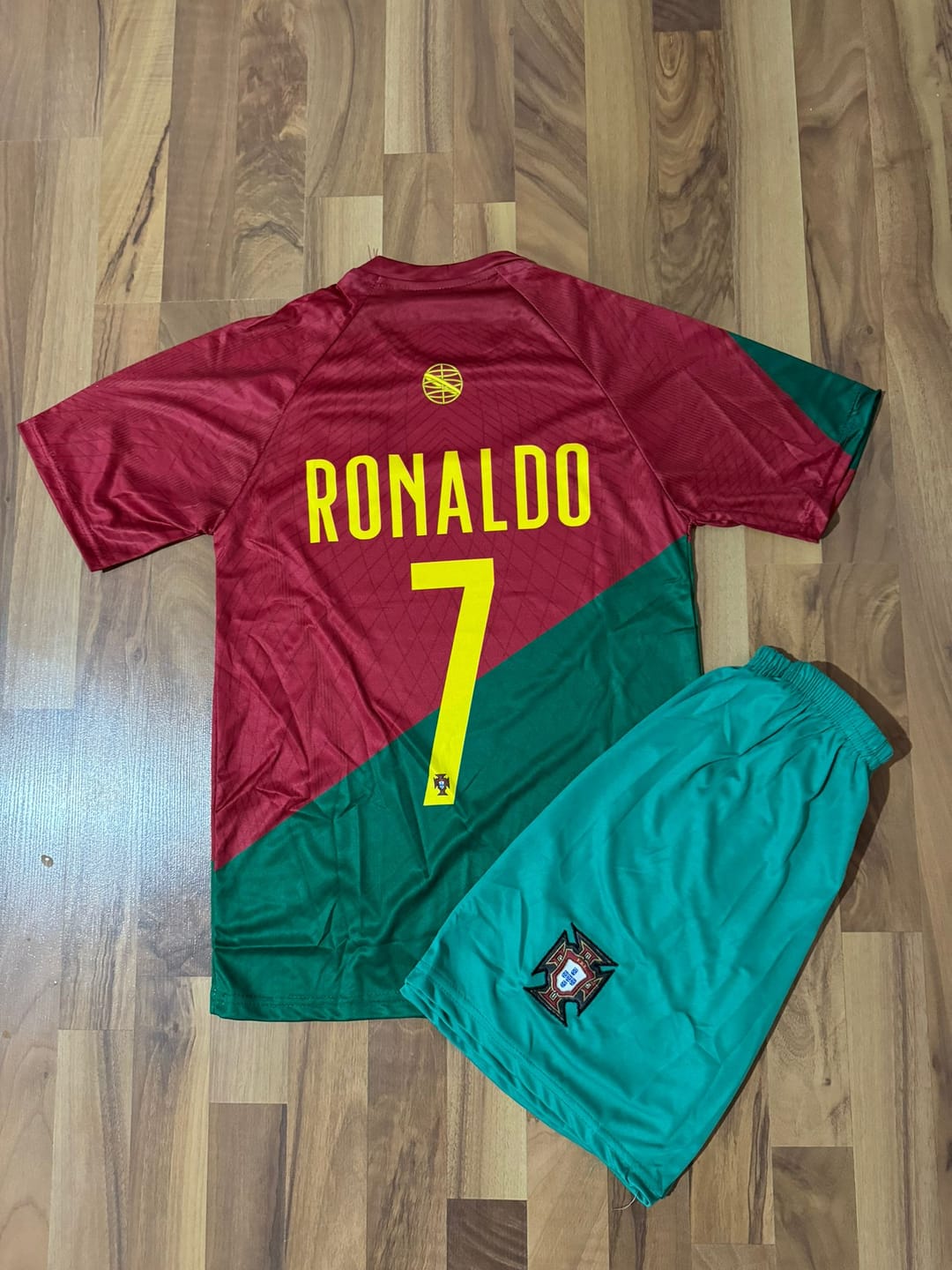 Customer photo review of RONALDO PORTEKİZ MİLLİ TAKIM 2022 DÜNYA KUPASI ÇOCUK FUTBOL FORMASI