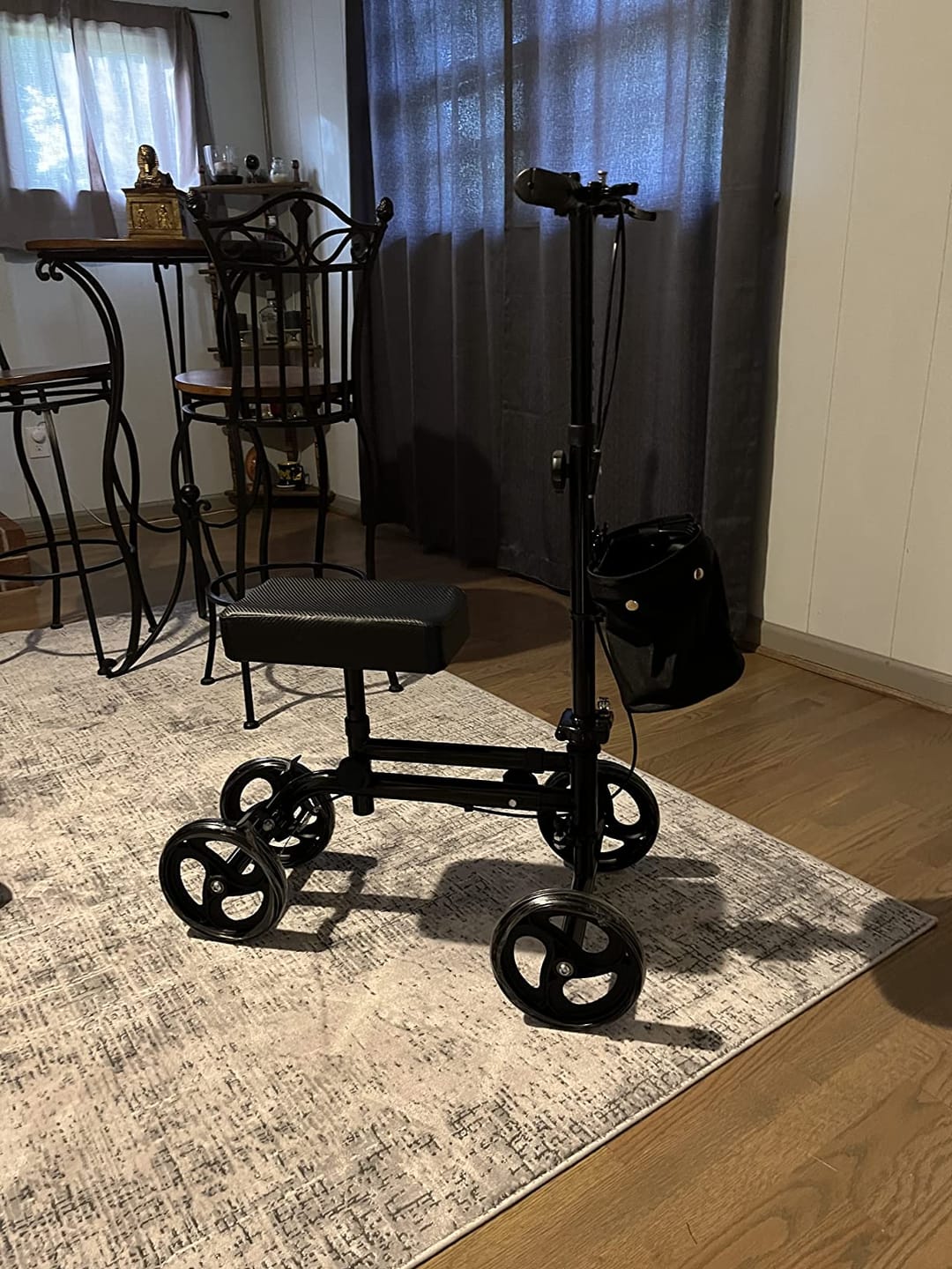 Customer photo review of YF-9005G Economy Knee Walker 10" Wheels with Dual Braking System