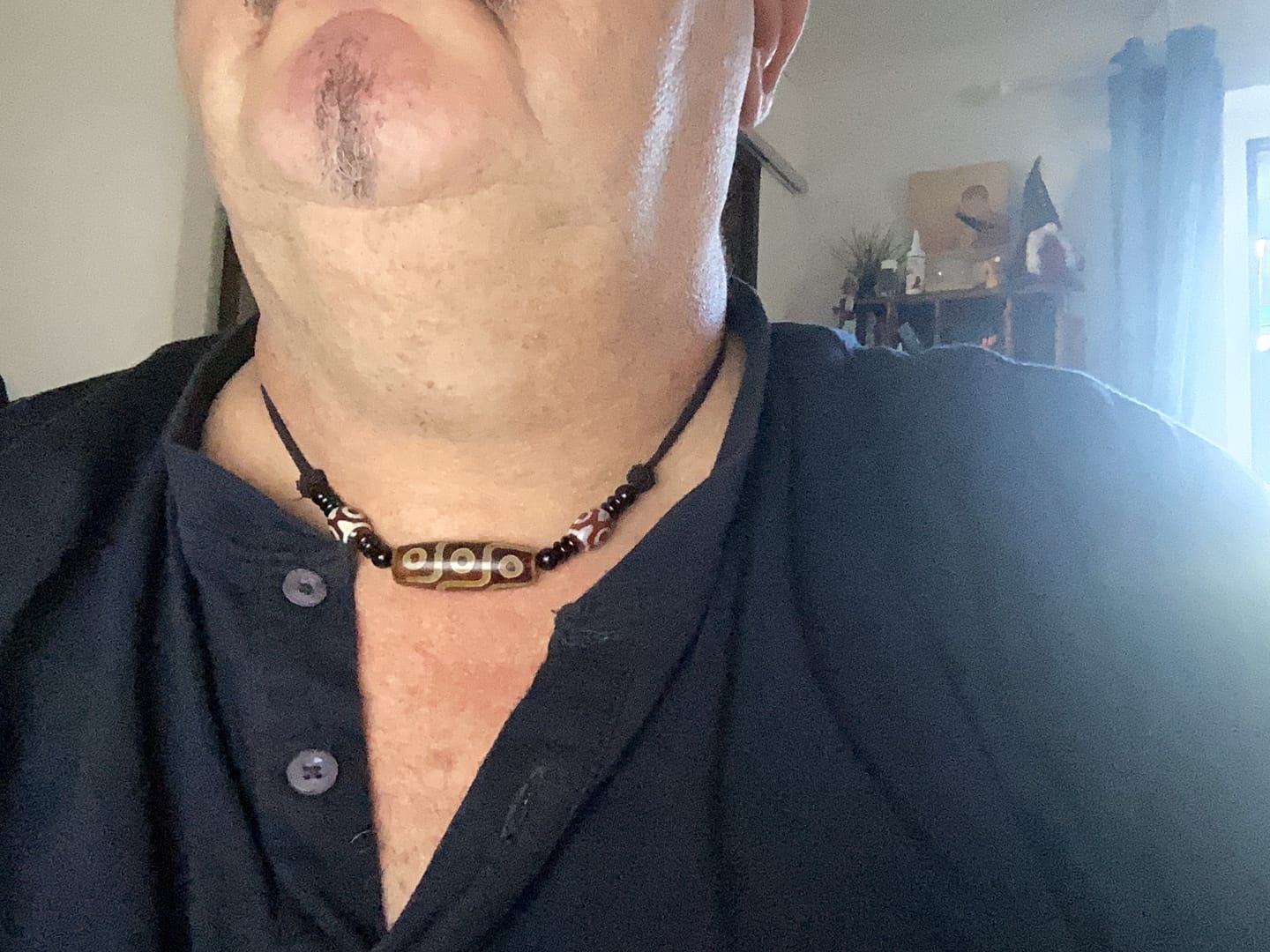 Customer photo review of Buddha Stones Tibetische Neun-Augen-Dzi-Perlen-Schutzschnur-Halskette