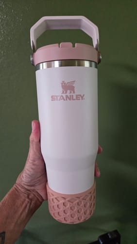 Customer photo review of Rose Quartz Logo WAFFLE Tumbler Boot -fits 20-40oz New!