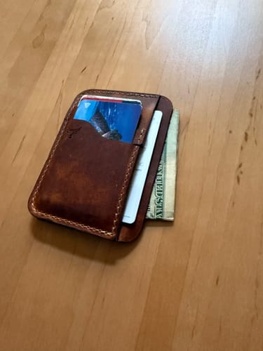 Customer photo review of Mansfield Minimalist Wallet
