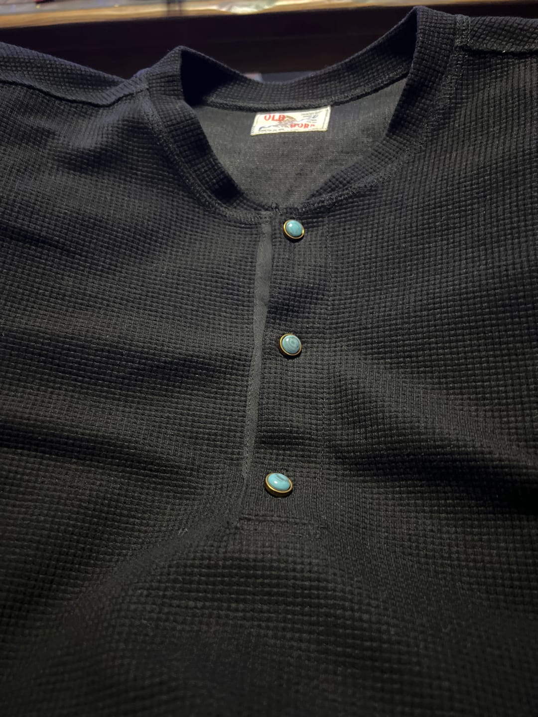 Customer photo review of ターコイズ風ボタン付き　ワッフルヘンリーTシャツ