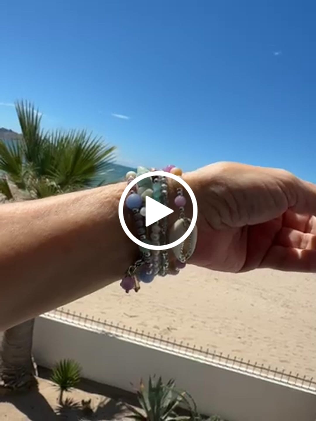 Customer video review of Seaside Dreams Stretch Apple Watch Strap