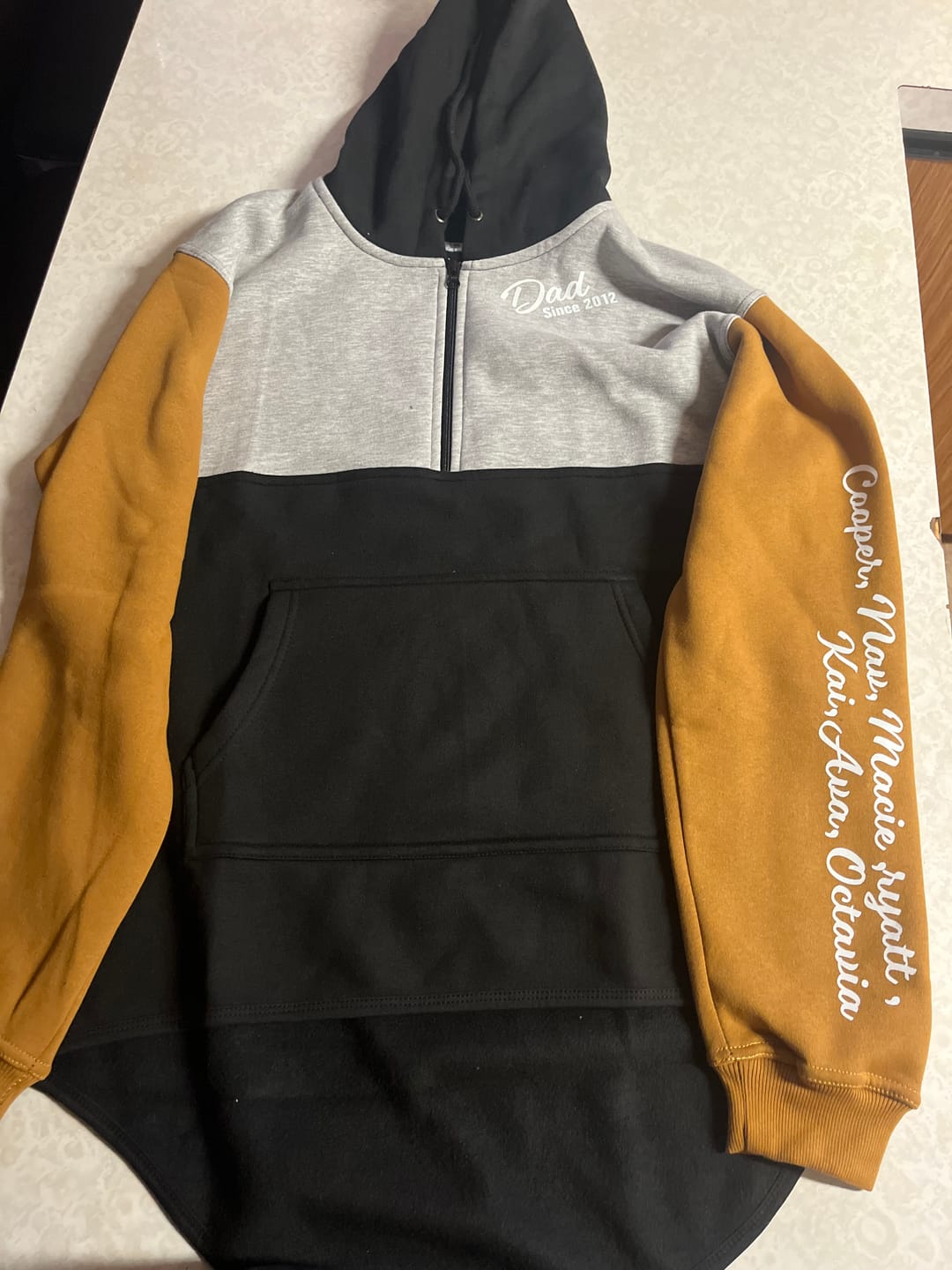 Customer photo review of Dad's Day Gift Box | Hoody & Stubby Holder