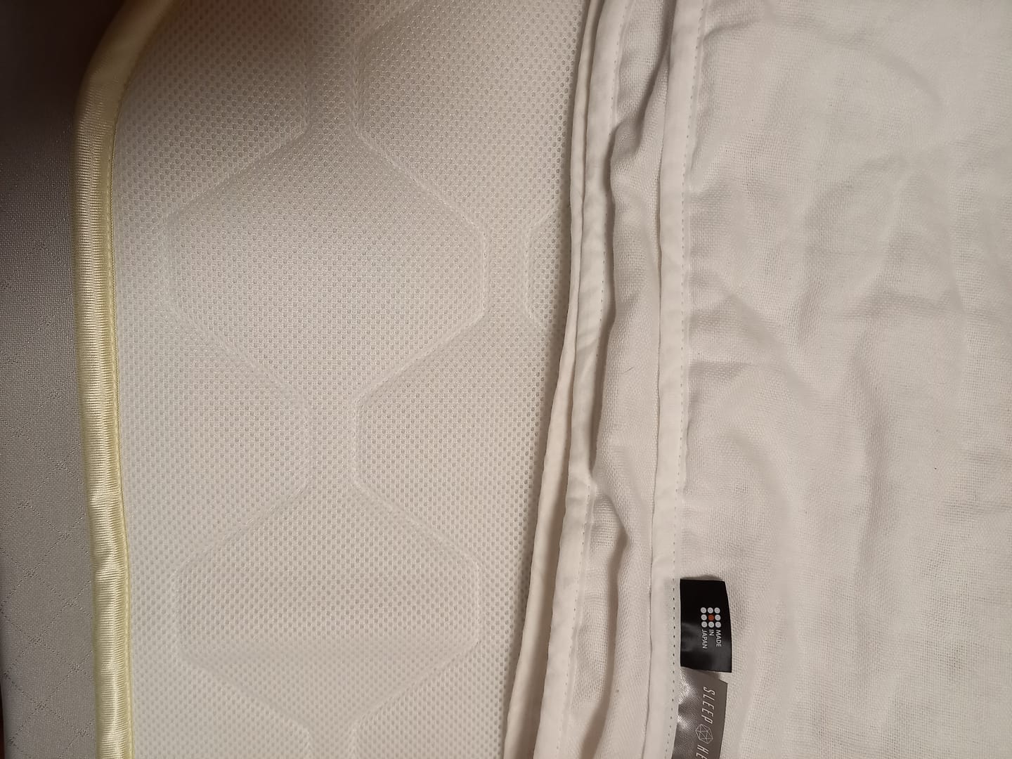 Customer photo review of SLEEP HEXAGON　上位版ホルミシスベッドパッド
