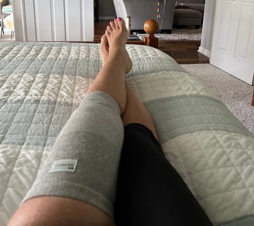 Customer photo review of Premium Bamboo Knee Sleeve (Single)
