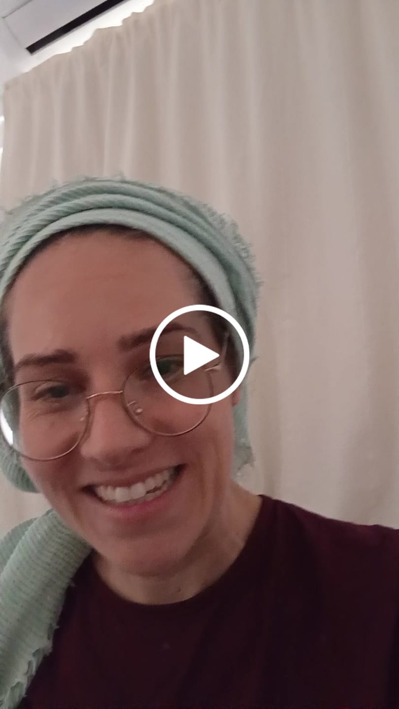 Customer video review of חזיית הנקה