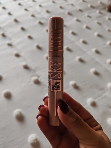 Customer photo review of Maybelline Lash Sensational Sky High Mascara