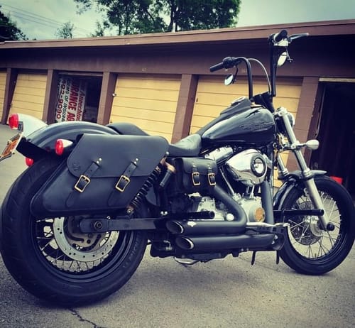 Customer photo review of H-D® Dyna Right Side Solo Bag - DR051