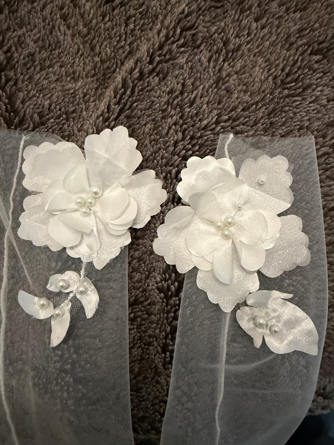 Customer photo review of Short Fingerless Wedding Gloves with Floral Details