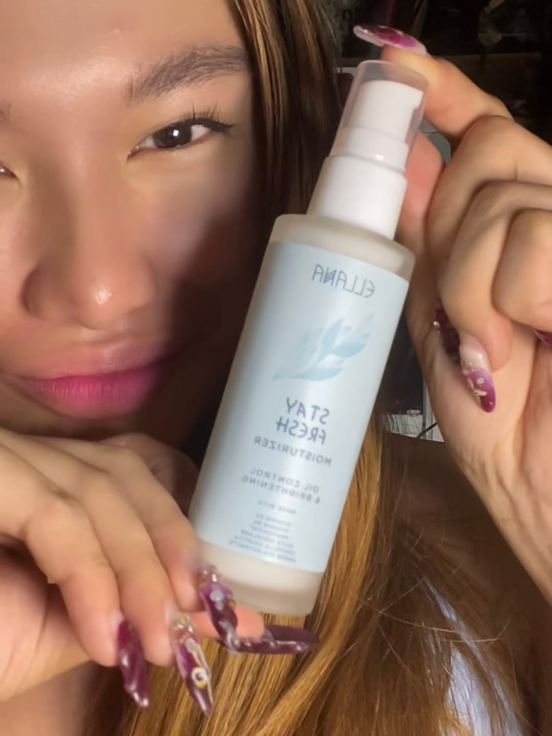Customer photo review of Stay Fresh Moisturizer Controls Oil and Brightens