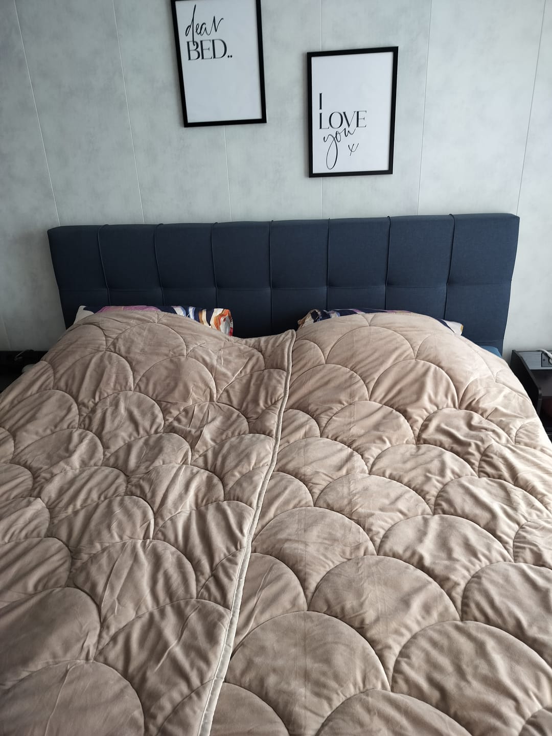 Customer photo review of Dekbed Zonder Overtrek Velvet™ Taupe / Grey
